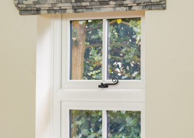 Closed roman blind